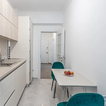 Eva Solid Apartment Mamaia